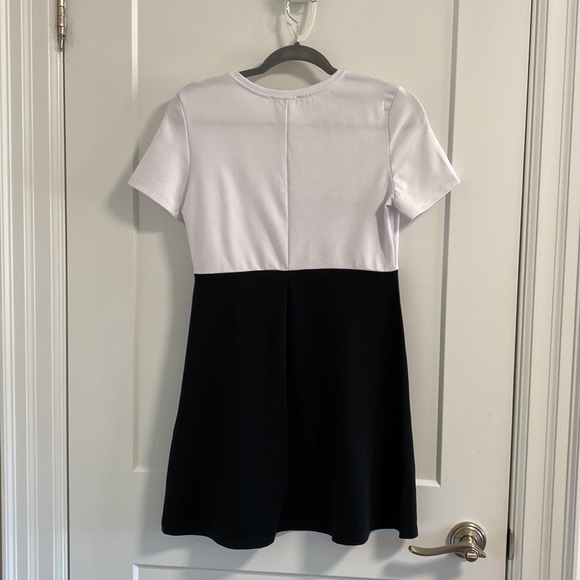 ZARA Colourblock TShirt Dress, Size Medium (NWT) - Picture 3 of 6